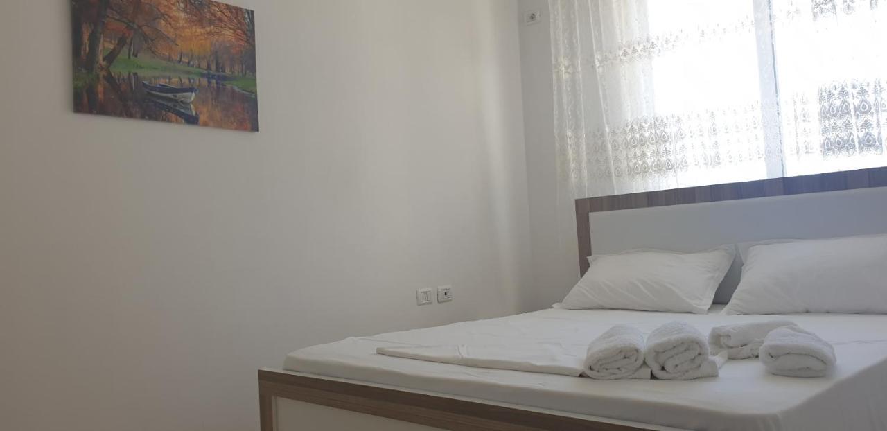 Redsun Apartment Вльора Екстер'єр фото