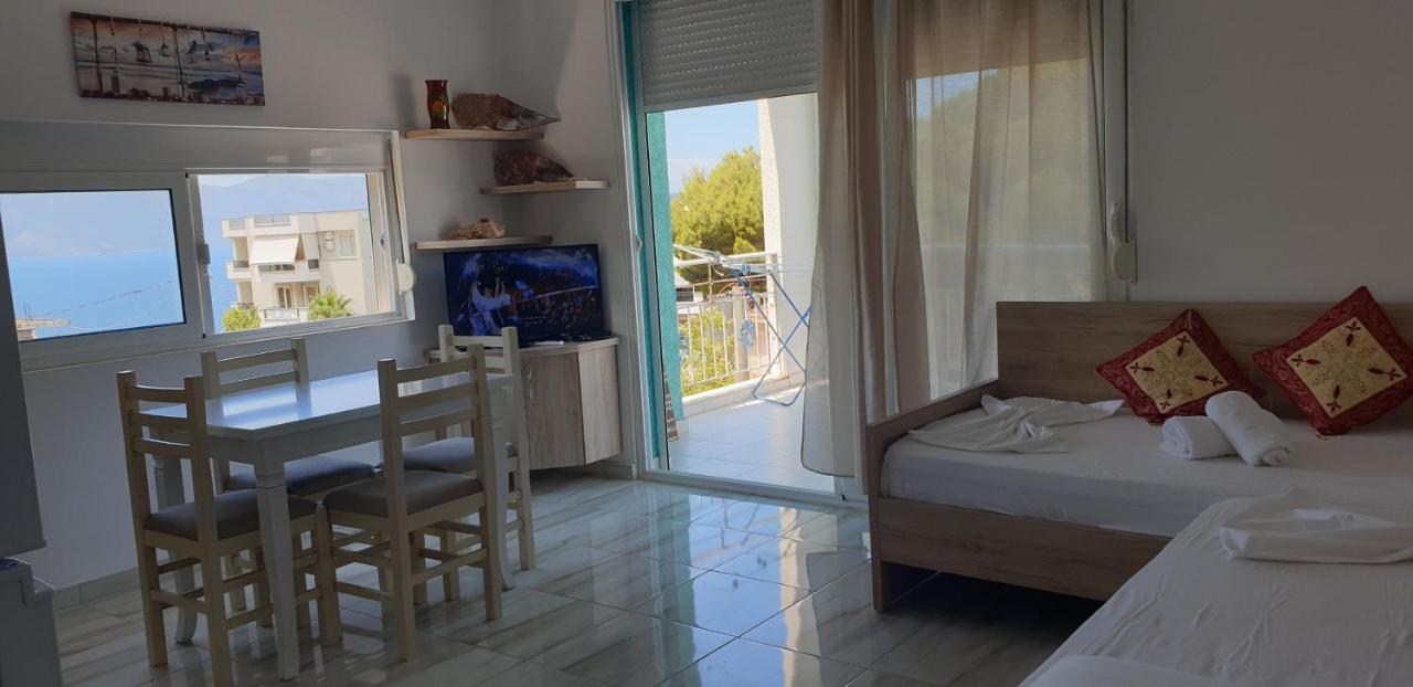 Redsun Apartment Вльора Екстер'єр фото